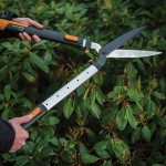 FISKARS 73.5cm HS86 Smart Fit Telescopic Hedge Shears - Hedge Shears-Manual Hedge Trimmers