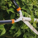 FISKARS 58.5cm Solid HS21 Hedge Shears Steel Blade - Hedge Shears-Manual Hedge Trimmers