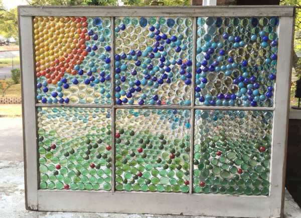 Γυάλινες Χάντρες σε Διακόσμηση Παραθύρου