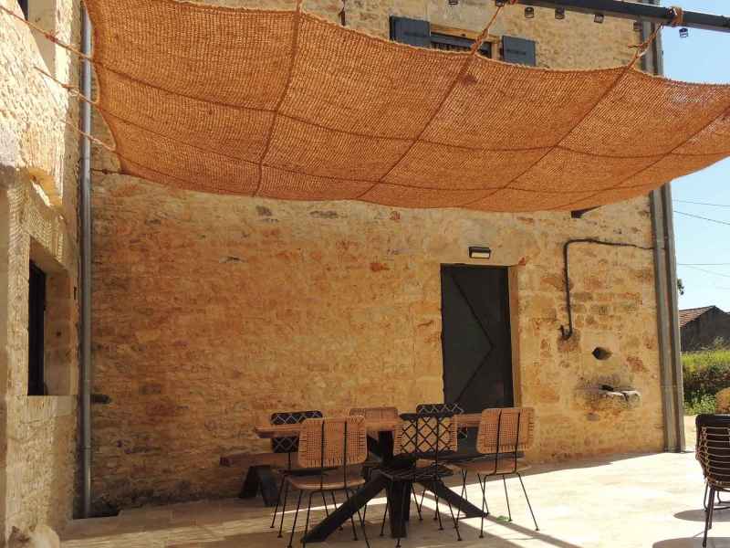 Βεράντα με Πανιά Σκίασης Ίνας Κοκοφοίνικα