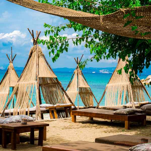 Ξύλινη Σκηνή Παραλίας με Κρεβάτι 300x300cm