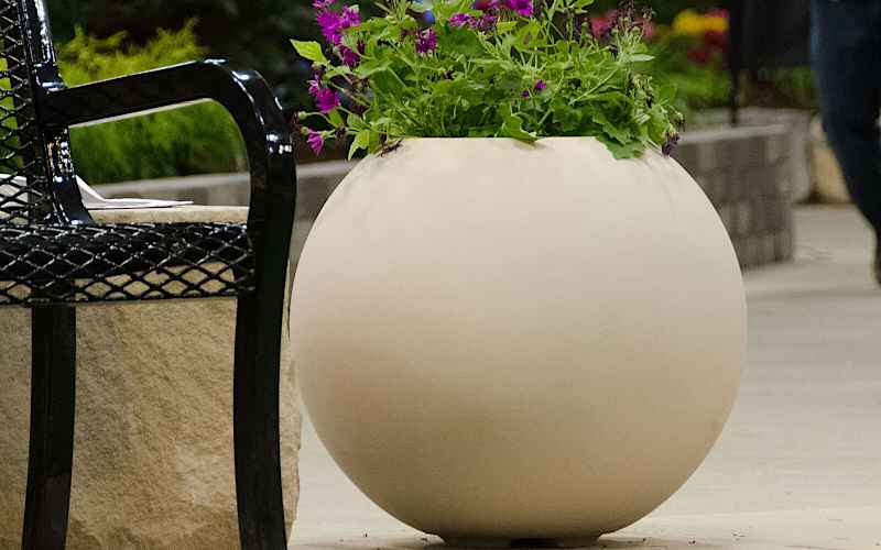 Planted Pot Orbo Cosapots