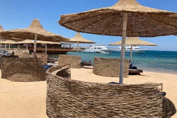 Πάνελς στην Παραλία